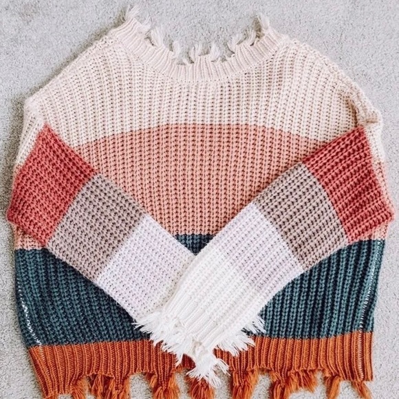 Color Block Distressed Sweater - Picture 3 of 4